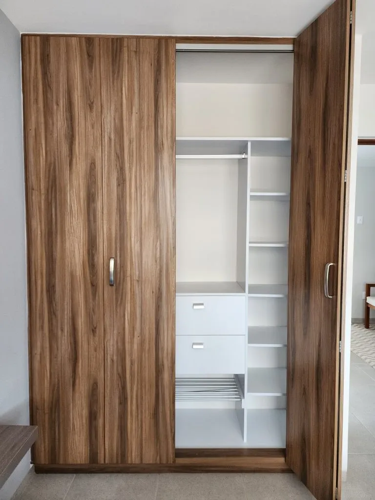 Closets y Vestidores, CATARA, Modelo Van Gogh