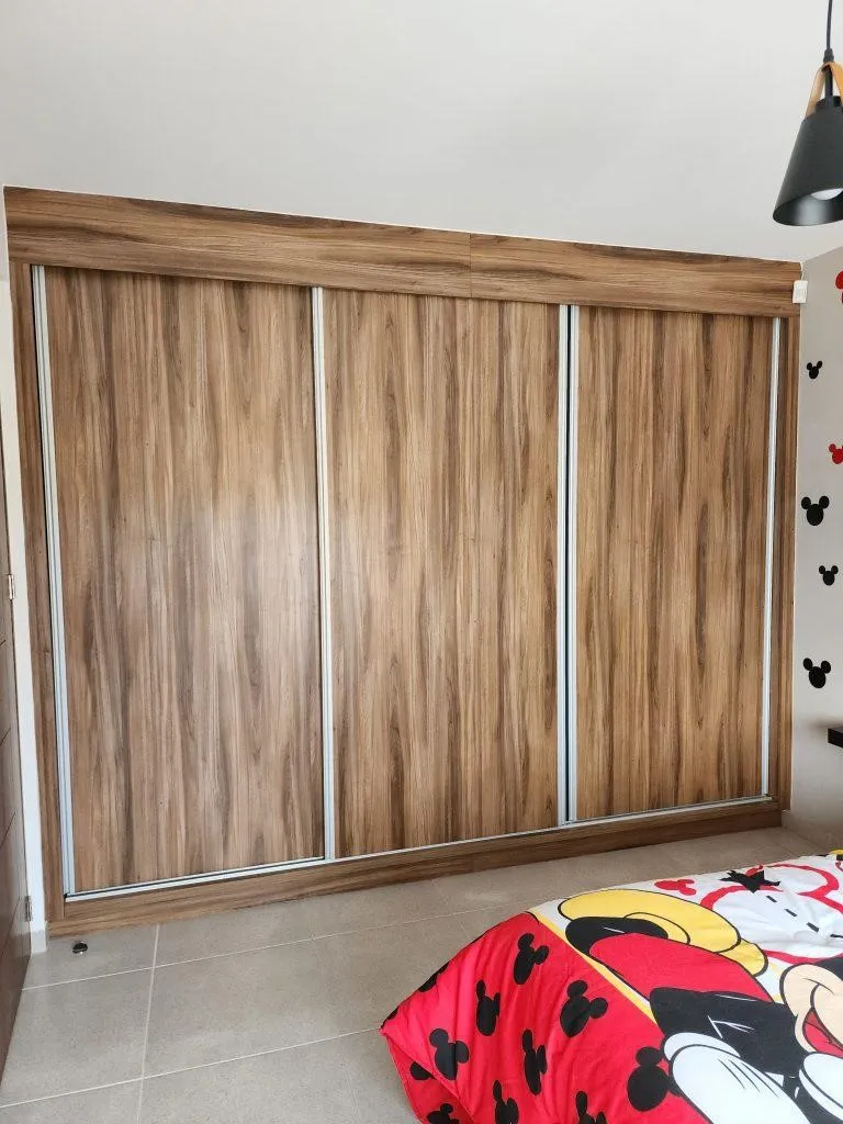 Closets, CATARA, Modelo Kahlo